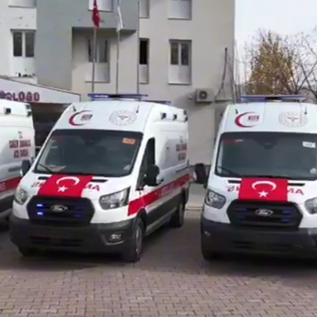 Bitlis'in acil sağlık filosu 7 yeni ambulansla güçlendi