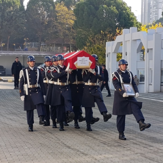 Trafik kazasında hayatını kaybeden uzman çavuş için tören düzenlendi
