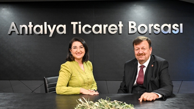 Antalya'da zeytin ve zeytinyağı üretimi değerlendirildi