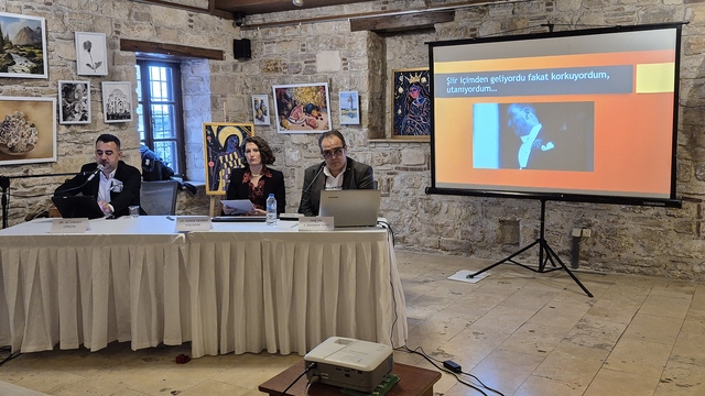 'Aşık Veysel' Kuşadası'nda anıldı