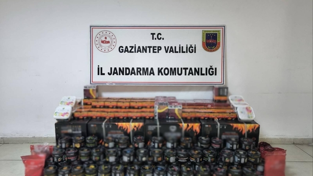 Gaziantep'te 1 milyonluk kaçak ürün ele geçirildi: 9 gözaltı