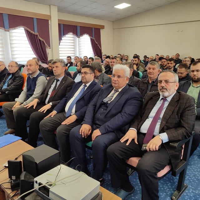 Şuhut'ta din görevlilerine yönelik eğitim toplantısı