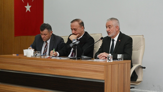 8. Isparta Kitap Fuarı için geri sayım başladı
Vali Erin: "Çocuklarımızı kitapla tanıştırmalıyız"
