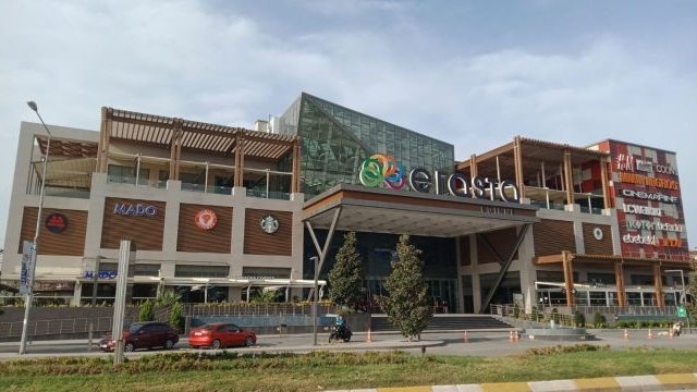 AVM'nin bayan tuvaletinde cep telefonuyla görüntü alma olayı