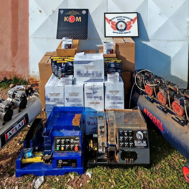 Bilecik'te 98 bin makaron ele geçirildi
Bilecik'te kaçakçılara büyük darbe...