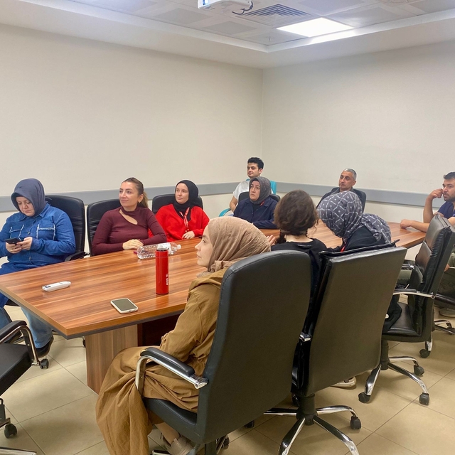 Sağlık personeline beyaz kod ve iş sağlığı ve güvenliği eğitimi verildi