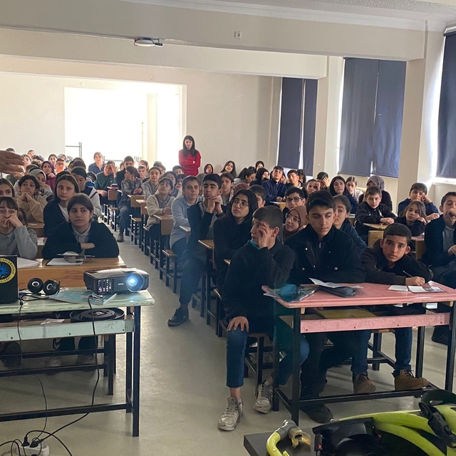 Bitlis, Van ve Muş illerindeki öğrenciler "Mavi Bilim'le" buluştu