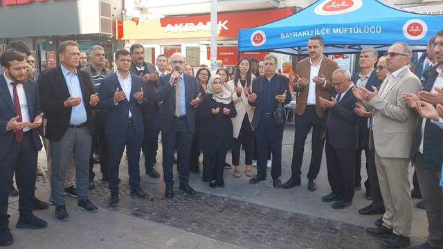 Bayraklı Müftülüğü'nden Gazze için yardım etkinliği