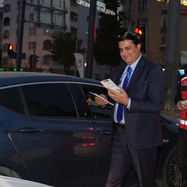 Başkan Yılmaz'dan koruyucu aile farkındalığı
YIlmaz'dan 'Koruyucu Aile Ol'...