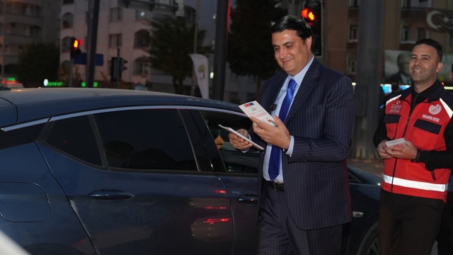 Başkan Yılmaz'dan koruyucu aile farkındalığı
YIlmaz'dan 'Koruyucu Aile Ol' çağrısı