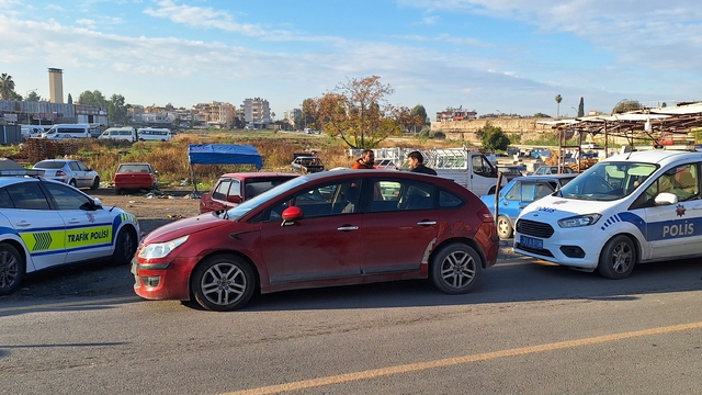 Mersin'de otomobilin çarptığı yaya ağır yaralandı