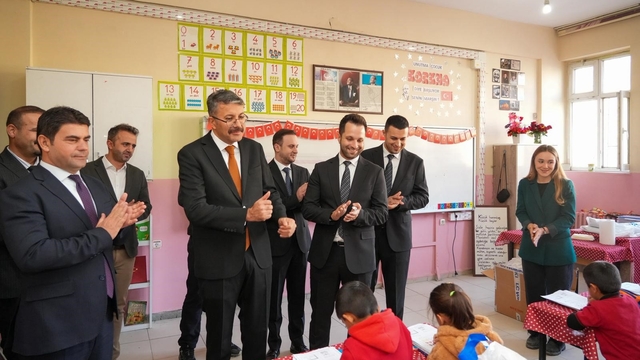 Hakkari'de Şehit Yarbay Korkmaz Bilişim Sınıfı açıldı