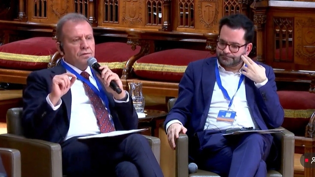 Seçer: "Çevre ve iklim değişikliğini ilgilendiren alanlara 400 milyon Euro'luk yatırım yapıyoruz"
Barcelona+30 Akdeniz Kentleri Konferansına katılan Başkanı Seçer:
"Gazze'de tüm dünyanın önünde bir insanlık suçu işlendi"