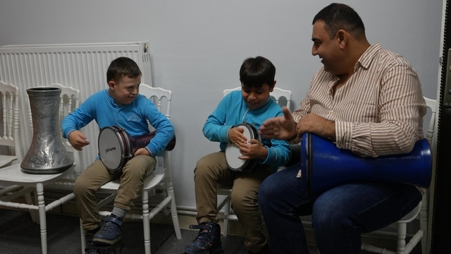 Çocuk üniversitesi özel misafirlerini ağırladı
El becerilerini geliştirdiler