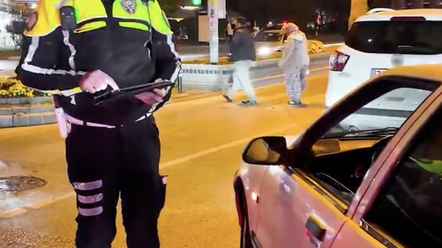 Motor ve araçlarda yüksek sesli müzik yayını ve abartı egzoz kullananlara ceza