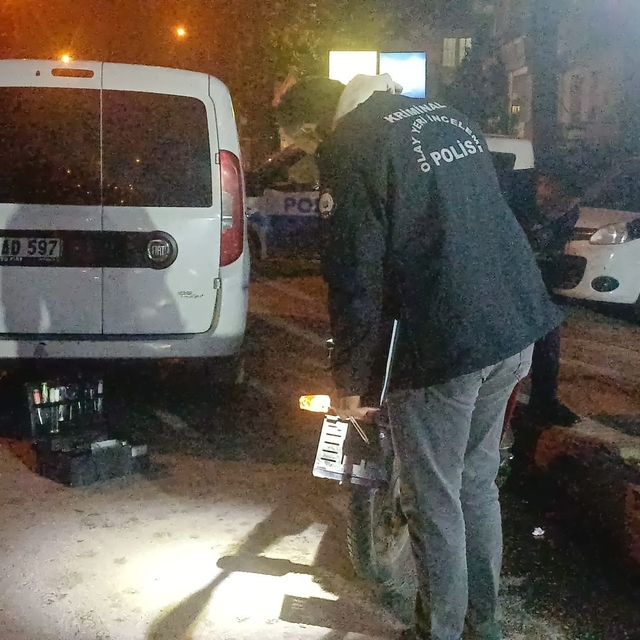 Motosiklet çalan şüphelilerin üzerinden uyuşturucu çıktı: 3 gözaltı