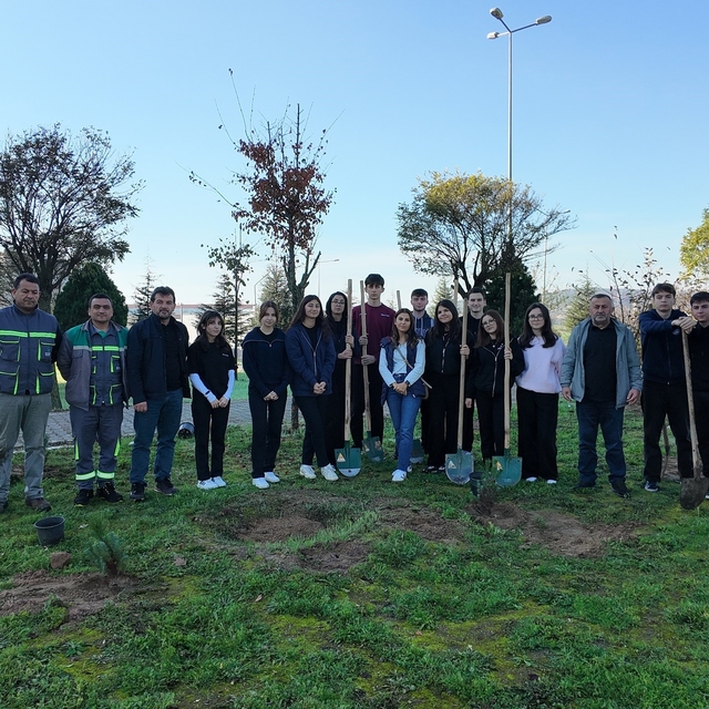 Çayırova'da öğrenciler doğayla buluştu