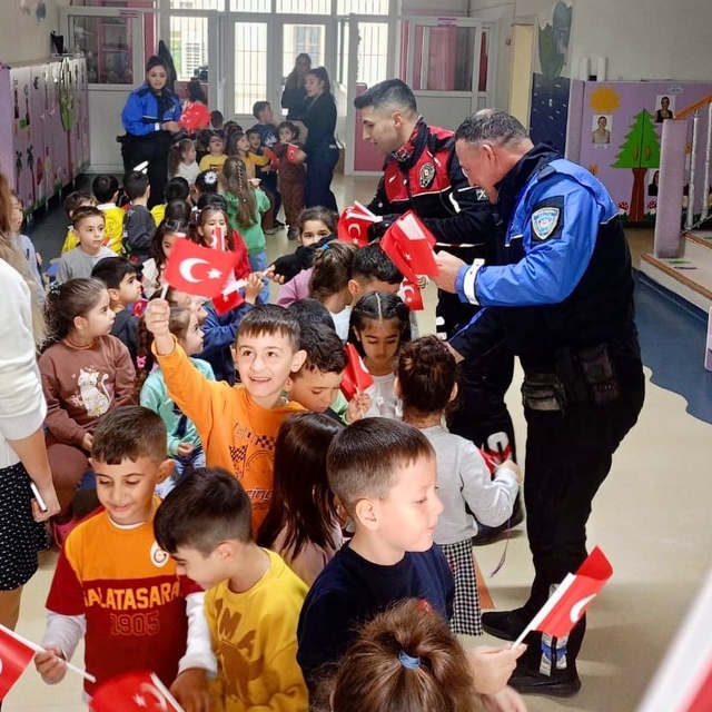 Öğrenciler polisliği tanıdı, güvenlik kurallarını öğrendi