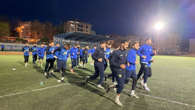 Söğütspor, Yalovaspor maçının hazırlıklarını sürdürüyor