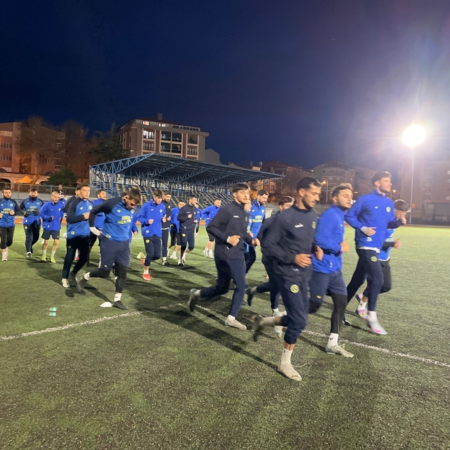 Söğütspor, Yalovaspor maçının hazırlıklarını sürdürüyor