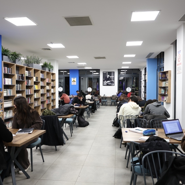 Başkan Çerçioğlu: "Gençlerimizin eğitim yolculuğunda yanlarında olmaya deva...