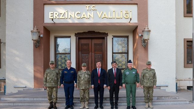 Genelkurmay Başkanı Orgeneral Bayraktaroğlu, Erzincan Valiliğini ziyaret etti