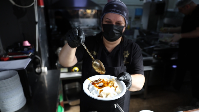 Aydın Büyükşehir Belediyesi Havuz Kafe'de 4 çeşit yemek 75 TL