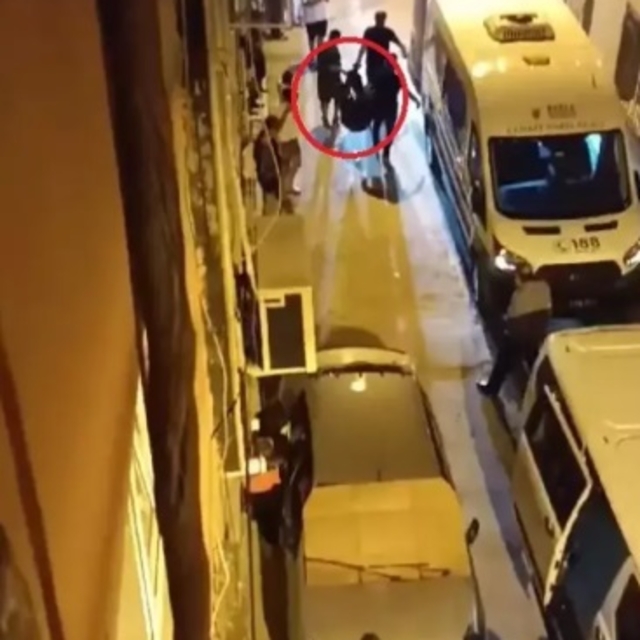 Arkadaşını öldürüp, yaraladığı sevgilisini 21 gün boyunca evinde tutan sanı...