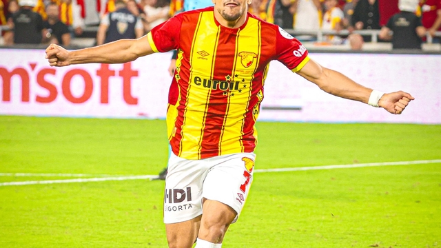 Göztepe'de Sabra bir türlü dönemedi