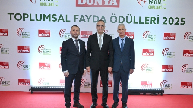 Çayeli Bakır'ın 'Arıcılığı Geliştirme Projesi'ne Toplumsal Fayda Ödülü