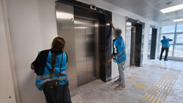 Bursa'da yükümlüler KYK yurtlarını temizledi