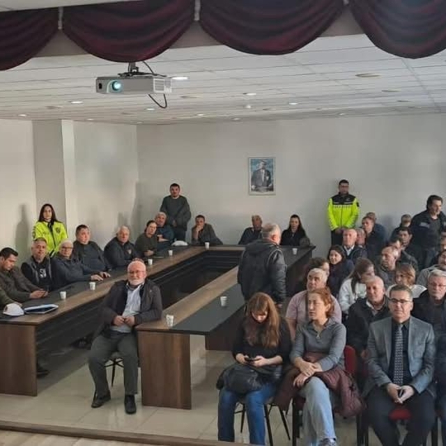 Yatağan'da servis sürücülerine eğitim