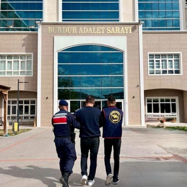 Burdur'da çelik kasa hırsızları yakalandı