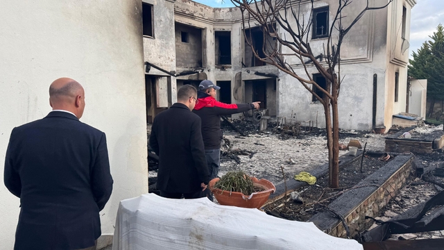 Bozcaada'da bir otelde çıkan yangın söndürüldü