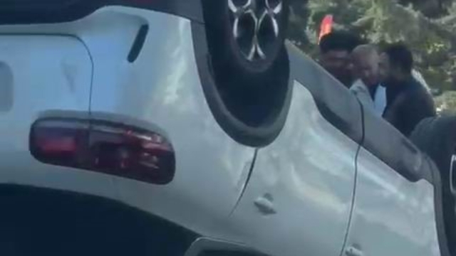 Diyarbakır'da araç takla attı: 1 yaralı