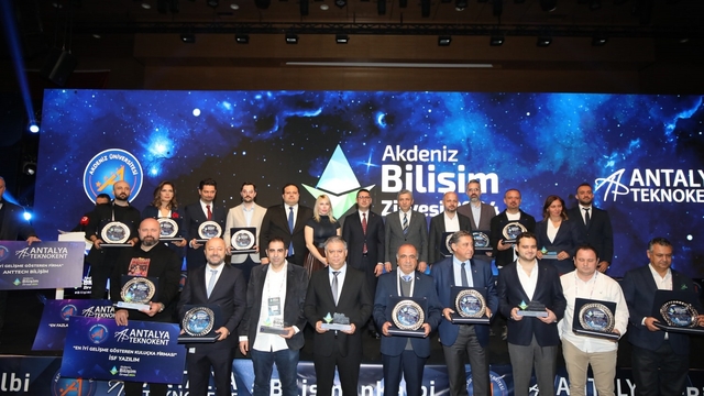 Antalya Teknokent Ev Sahipliğinde 9. Akdeniz Bilişim Zirvesi
Antalya'da Teknoloji Dünyası buluşuyor