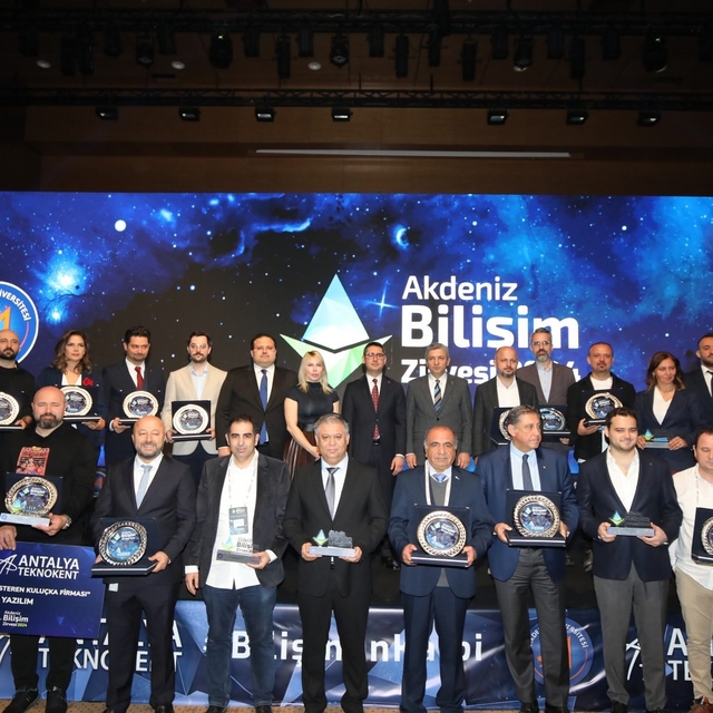 Antalya Teknokent Ev Sahipliğinde 9. Akdeniz Bilişim Zirvesi
Antalya'da Tek...