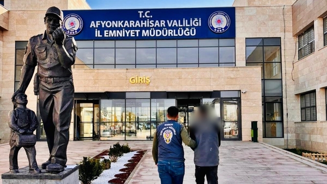 Çeşitli suçlardan aranan şahıslar polis tarafından yakalandı