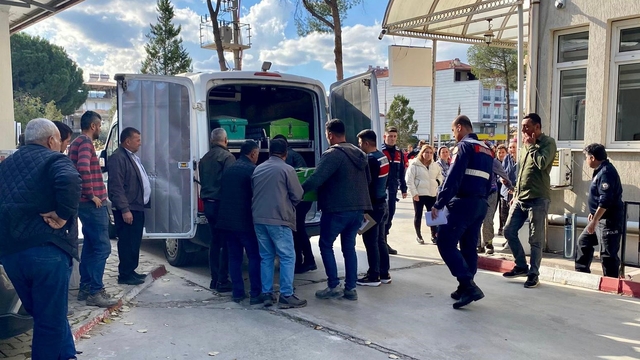 Bağda oyun oynayan çocuk traktörün altında kalarak hayatını kaybetti