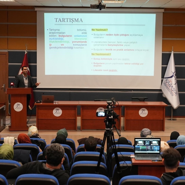 KBÜ'de Tez Yazım Seminer Dizisi devam ediyor