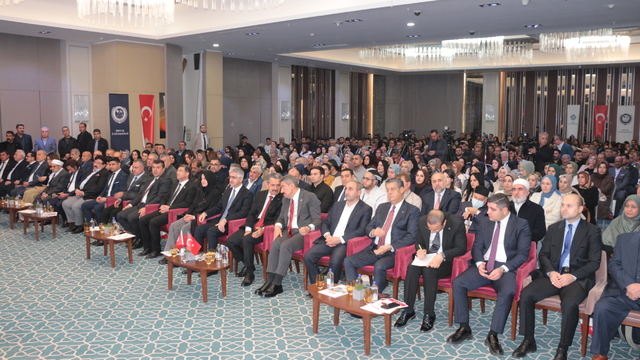 Şırnak'ta "4. Uluslararası Melaye Ciziri Sempozyumu" başladı
