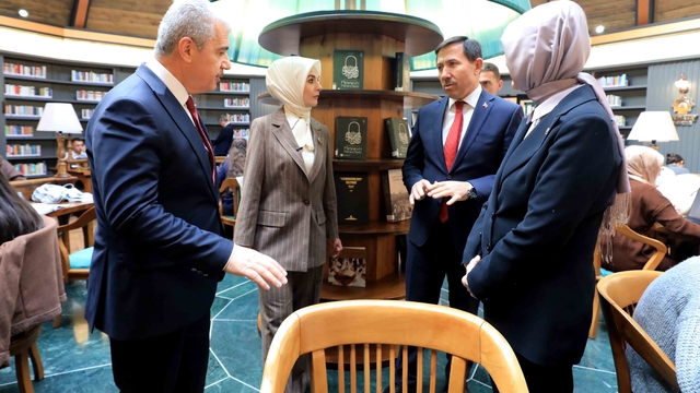 Hoşkubbe Bebek Kütüphanesi 'Aile Yılı'nda Karatay'a değer katıyor
Bakan Göktaş, Hoşkubbe Millet Kütüphanesini ziyaret etti, Hoşkubbe Bebek Kütüphanesi'nde miniklerle bir araya geldi