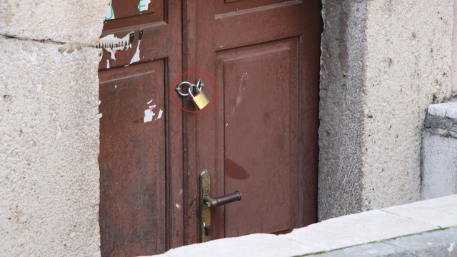 Amasya'da 9 türbeye kilit
"Usulsüz elektrik" kullanıldığı gerekçesiyle Vakıflar'a 250 bin TL fatura yollandı, türbeler ziyarete kapatıldı