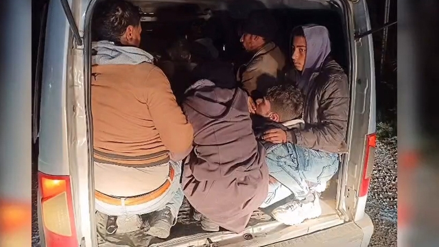 Hatay'da 13 kaçak göçmen yakalandı