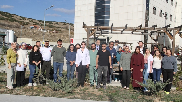 Kula Devlet Hastanesi'nde gerçeğini aratmayan deprem tatbikatı