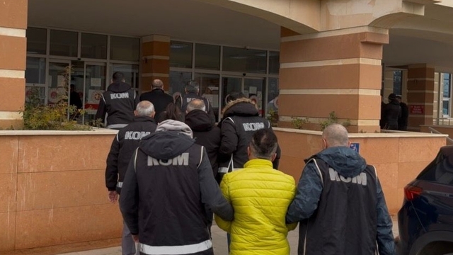 Kastamonu'da tefecilik operasyonunda yakalanan 2 kişi tutuklandı