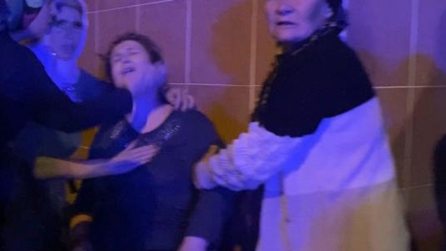 Alaşehir'de evinin yandığını görüp, baygınlık geçirdi