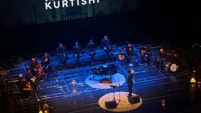 Mevlan Kurtishi Bursa'da konser verdi