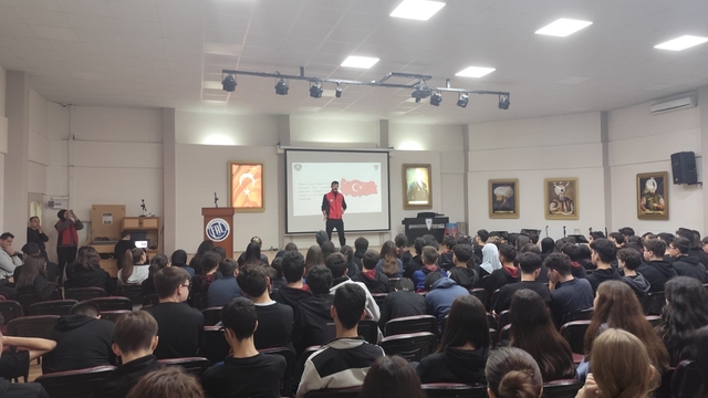 Manisa'da 700 kişiye suç önleme ve farkındalık eğitimi