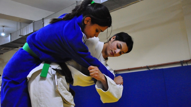 Kavgayı ayıran judo antrenörü tarafından keşfedilen Ayla, milli sporcu oldu
